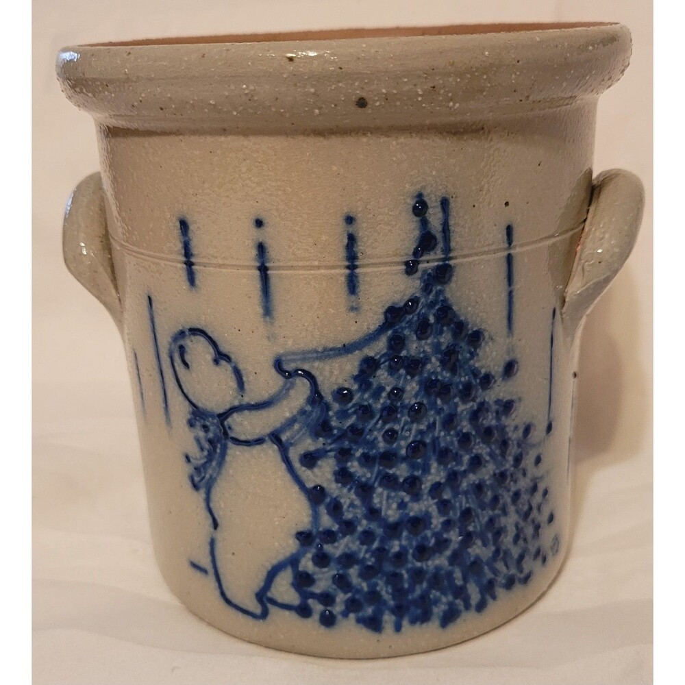 HTF Salmon Falls Helen Berg Bear Christmas Tree NH Pottery Stoneware Crock